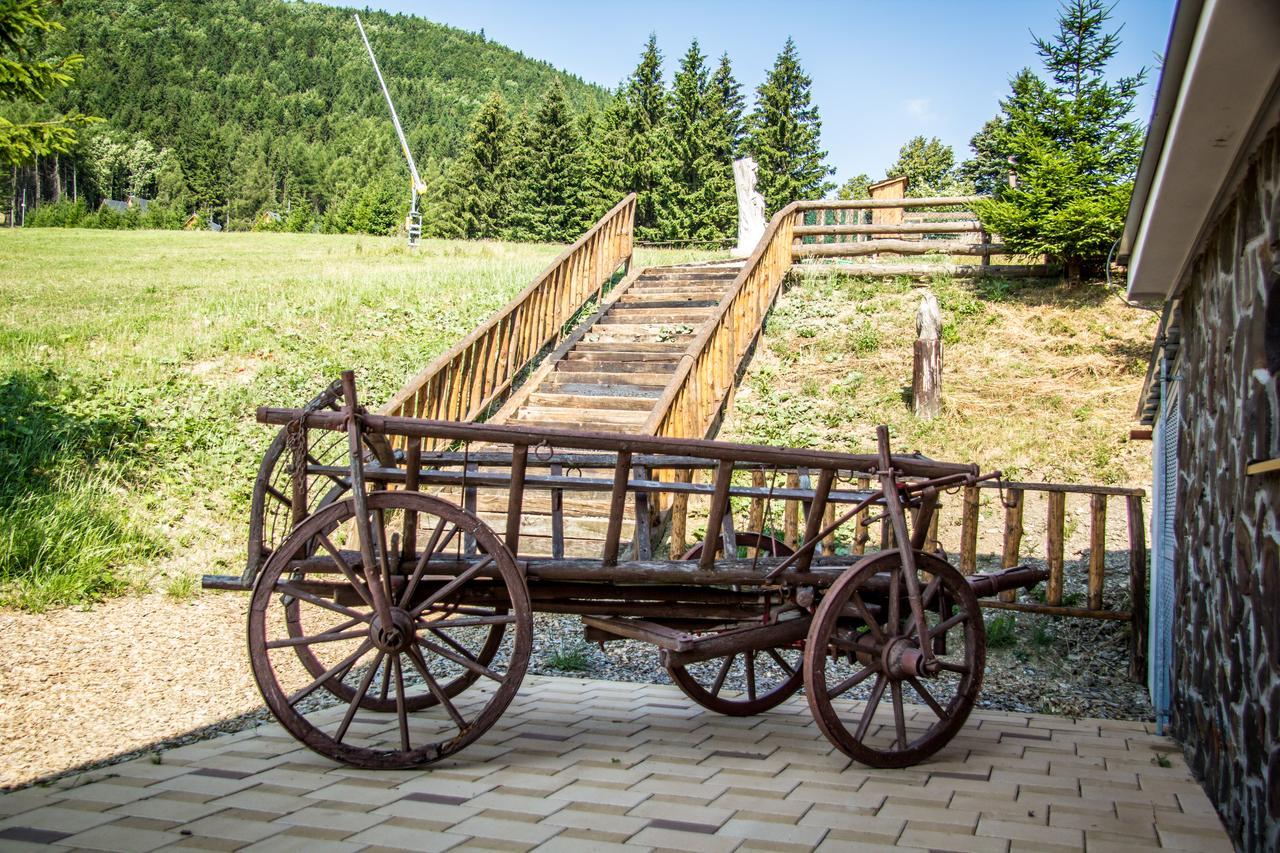 Salas Klak Fackov ภายนอก รูปภาพ